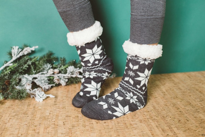 40% off Holiday Cozies